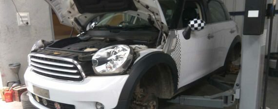 Brembo Brake Pads for a Mini Countryman